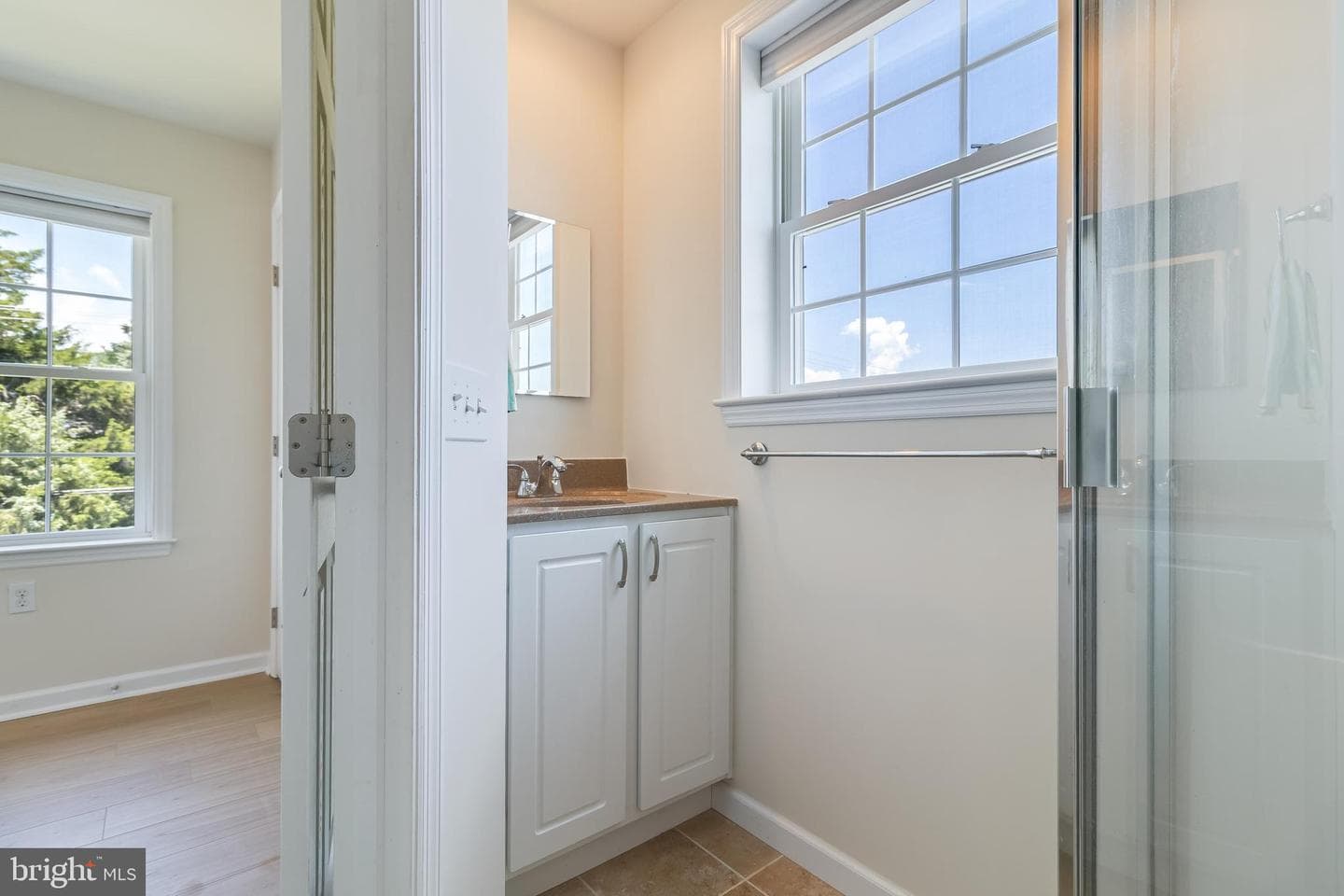2818 Beach Drive photo 37