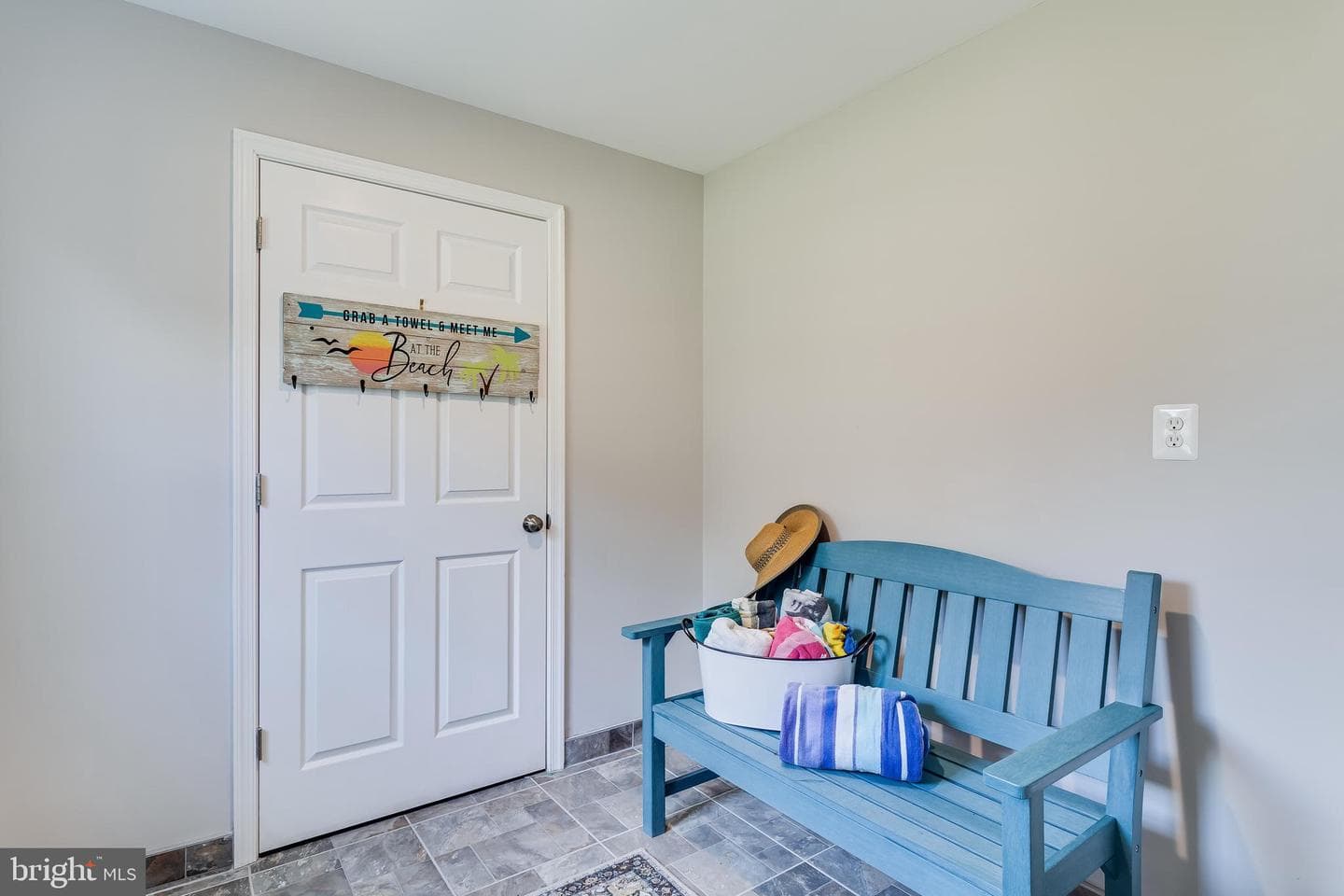 2818 Beach Drive photo 46