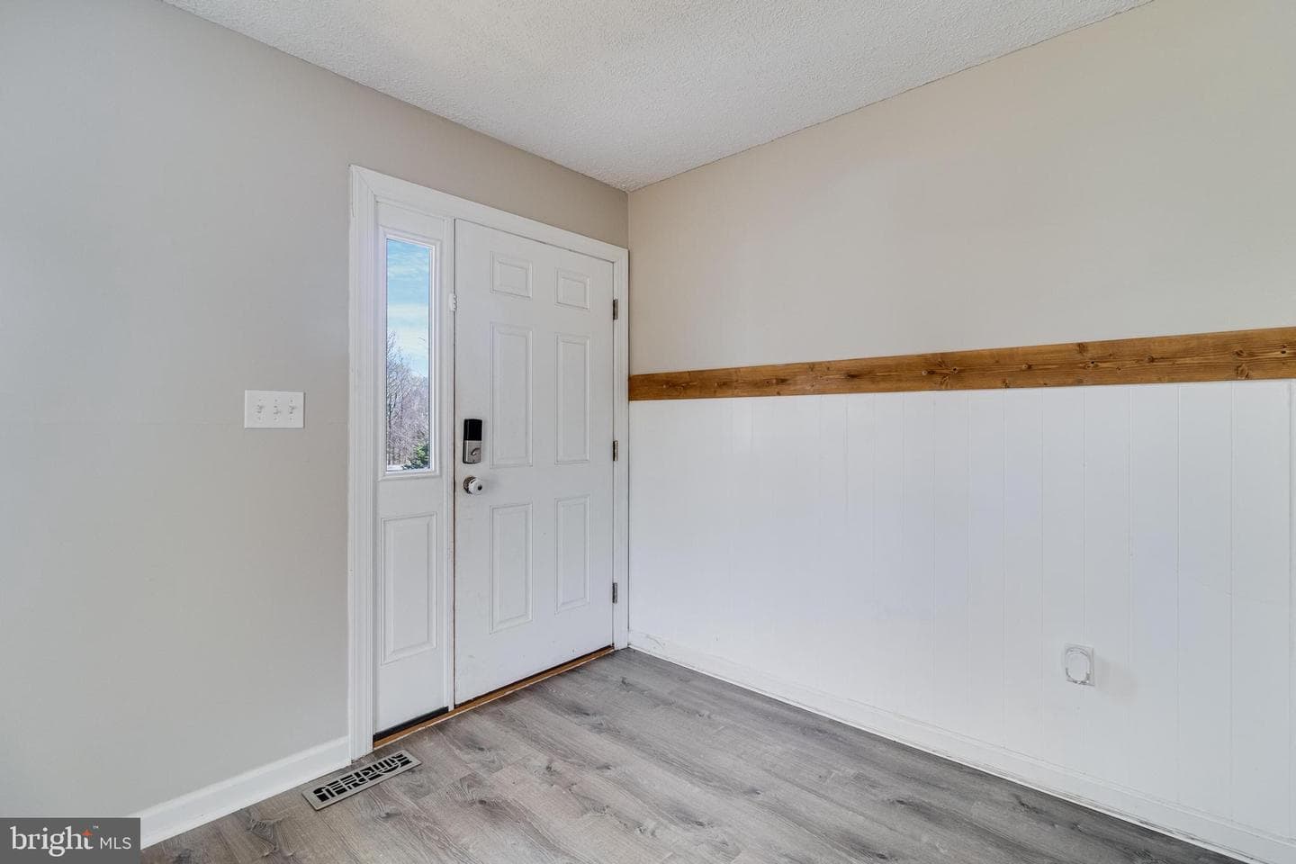 6236 8th Street photo 9