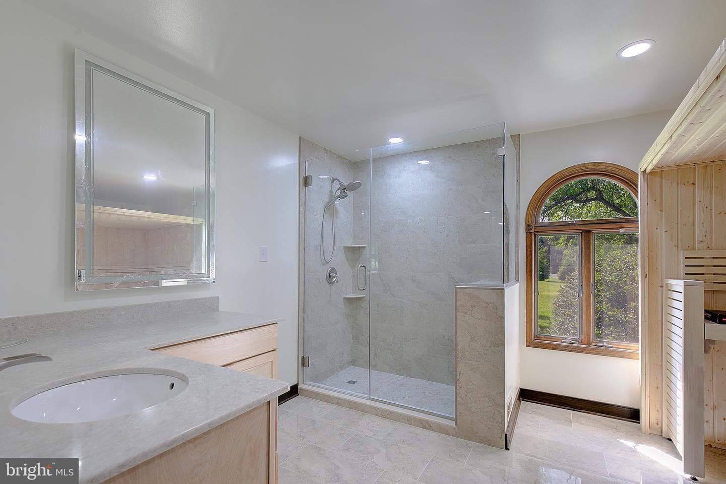 1050 Fowler Road photo 35