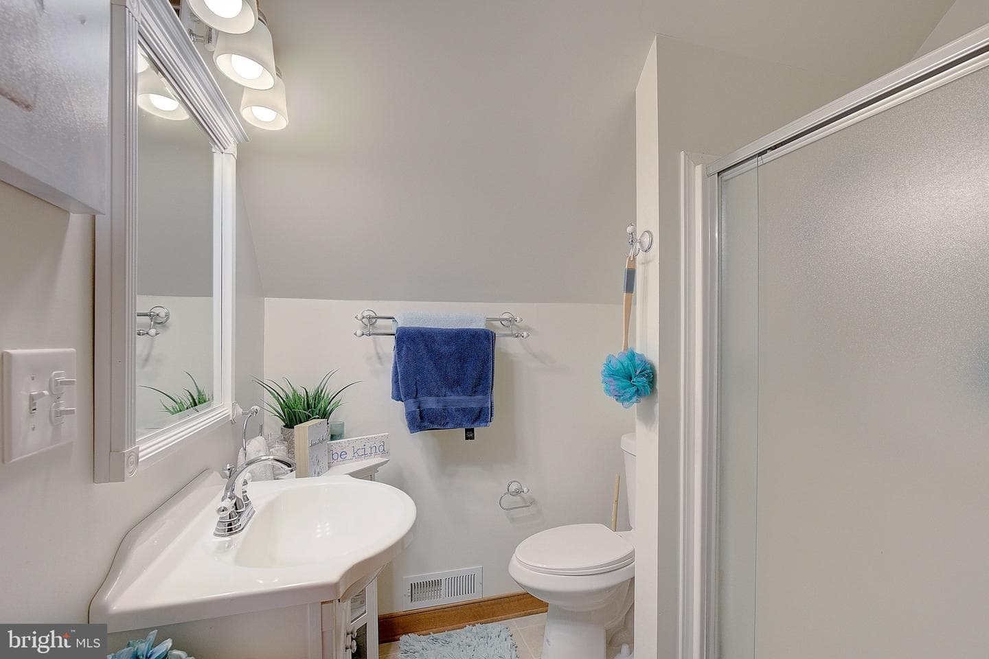1050 Fowler Road photo 56