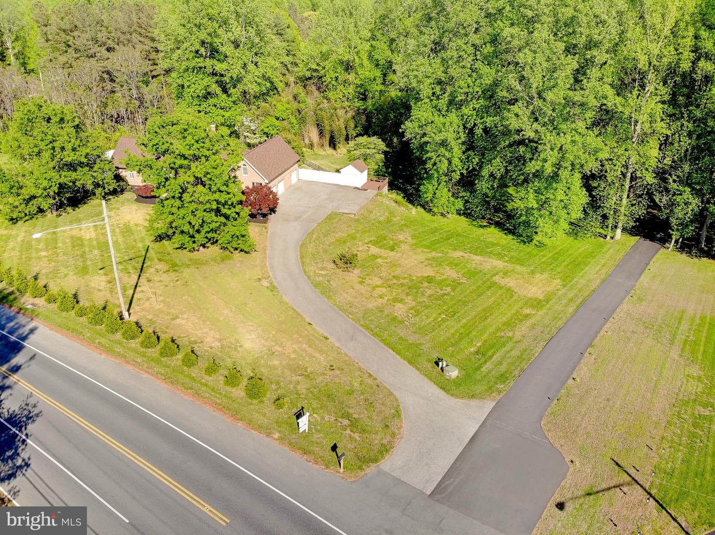 1050 Fowler Road photo 62