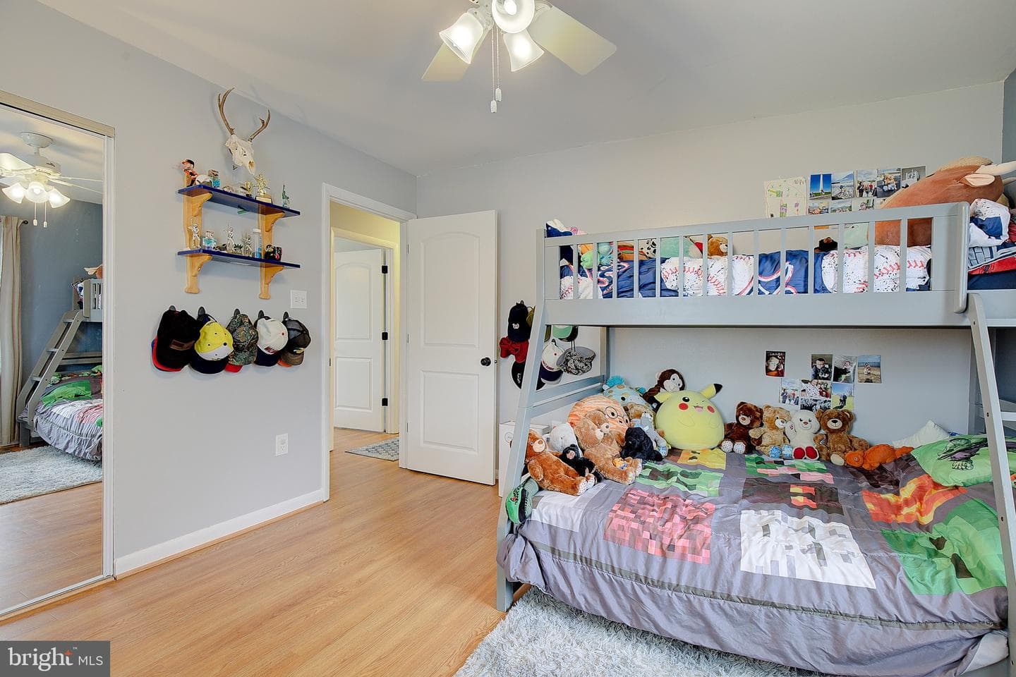 2819 Glasgow Way photo 18