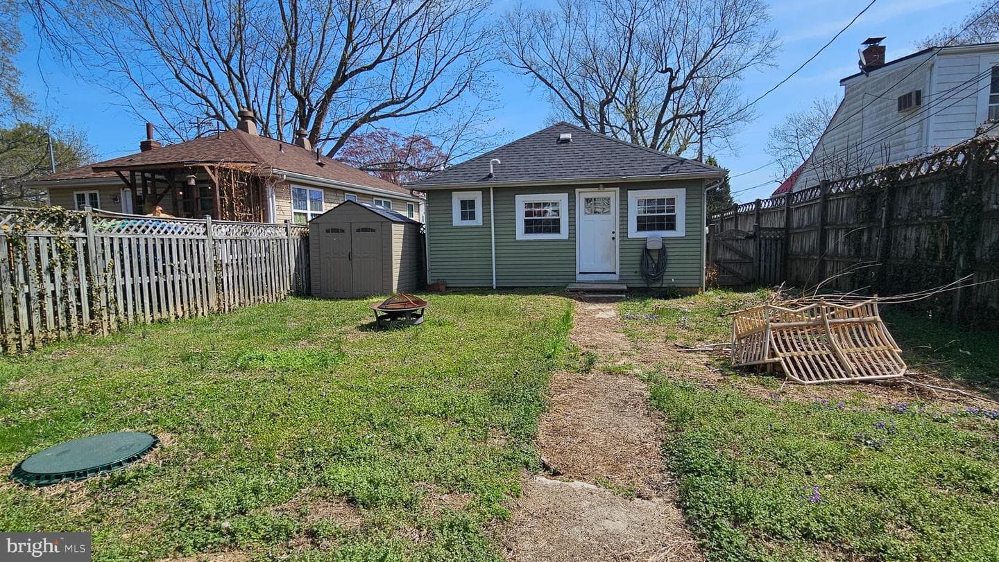 246 Bay Avenue photo 24