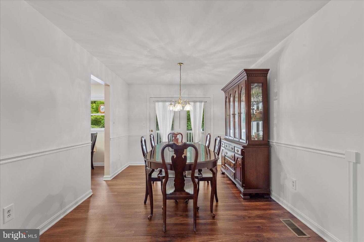 4111 Pinewood Terrace photo 10