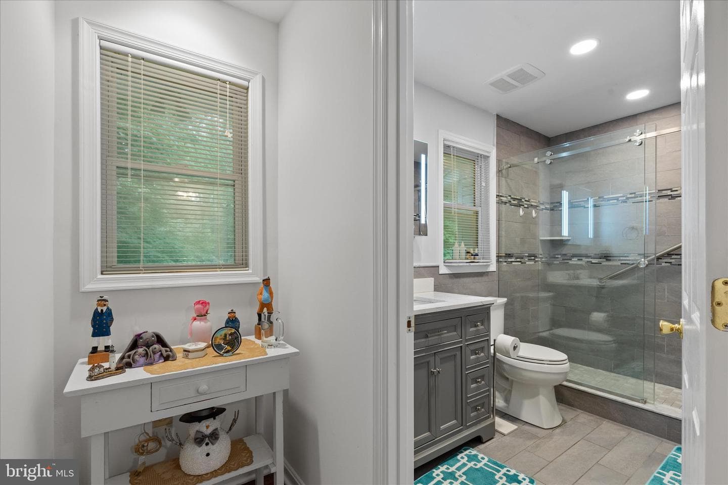 4111 Pinewood Terrace photo 15