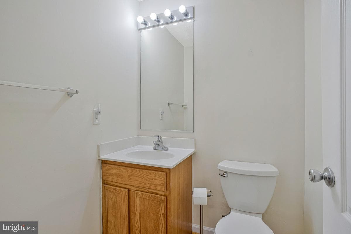 8199 Woodland Lane photo 26