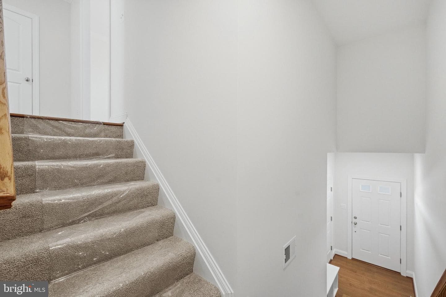 104 Potomac Court photo 6