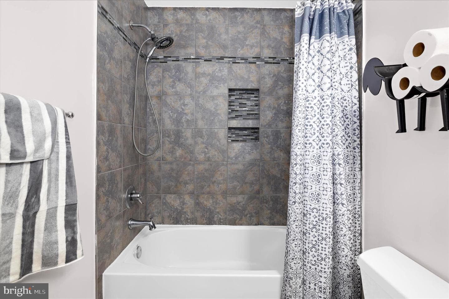 3710 Devin Court photo 44