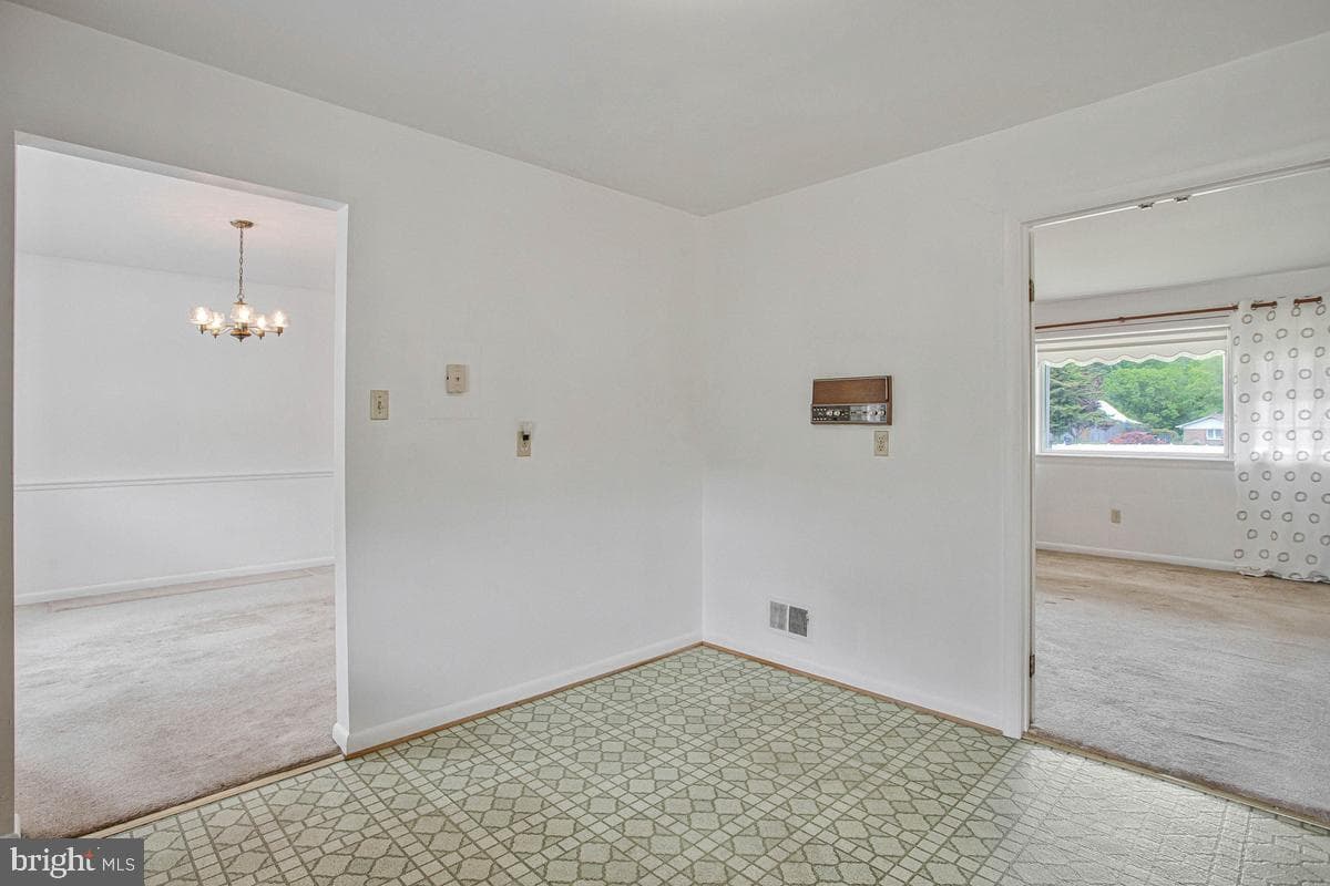 10700 Ward Road photo 11