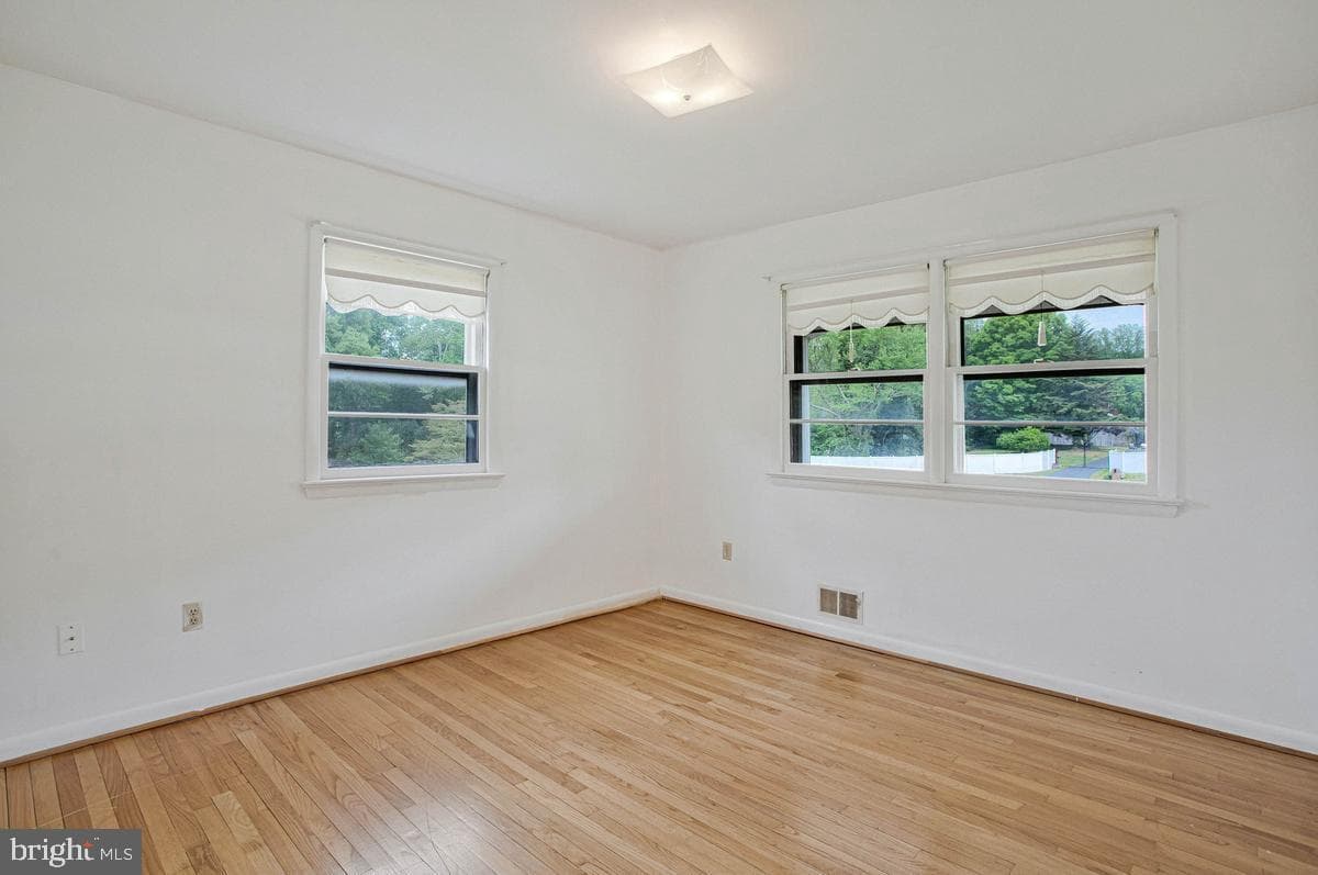 10700 Ward Road photo 17
