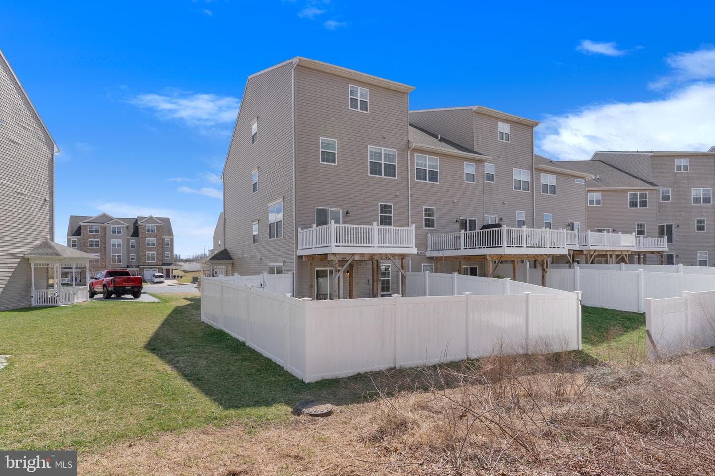 63 Clydesdale Lane photo 4