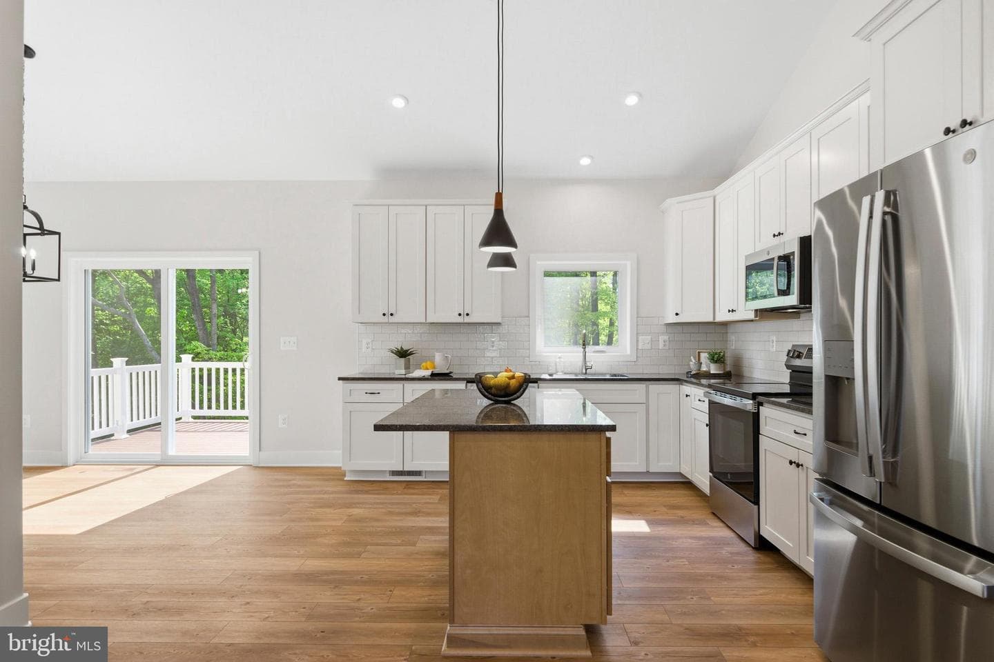 1362 Solomons Island Road photo 10