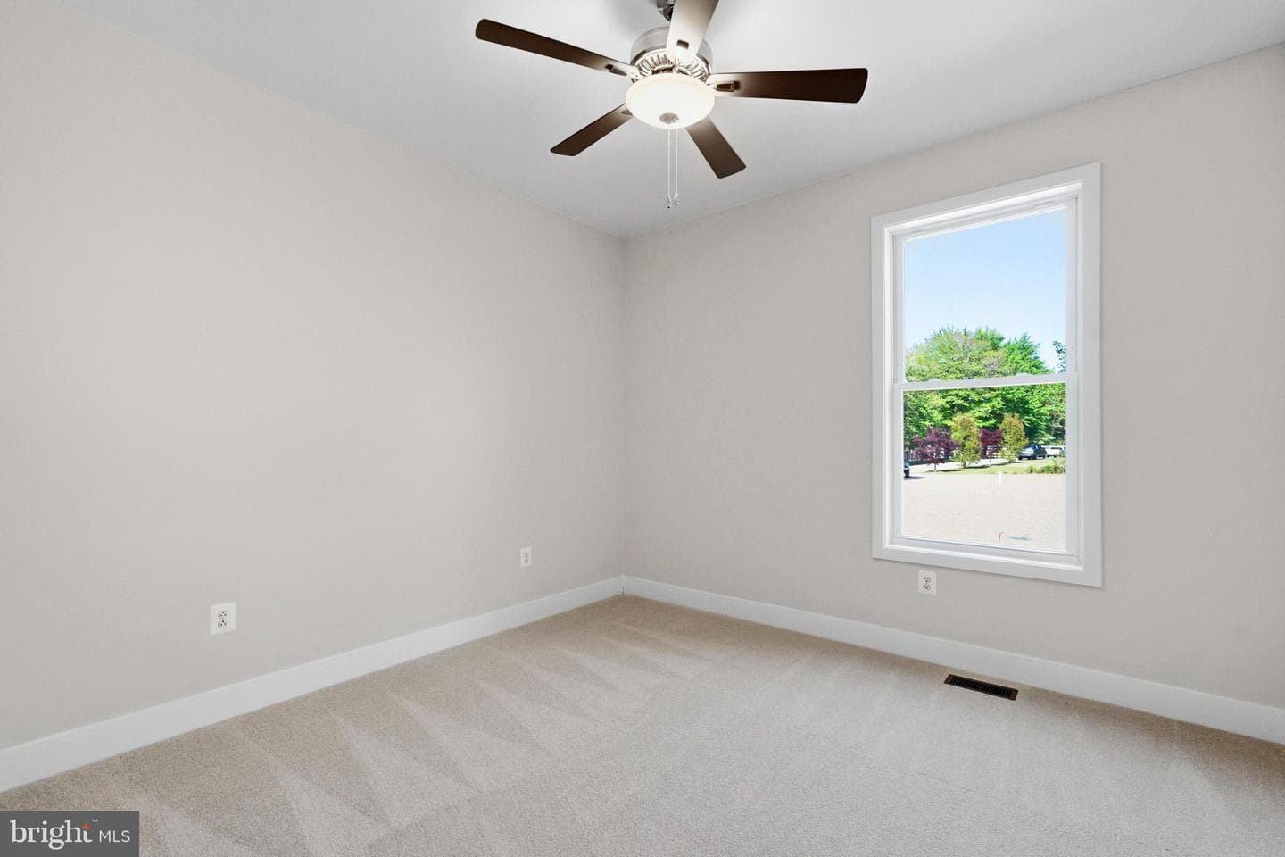 1362 Solomons Island Road photo 18