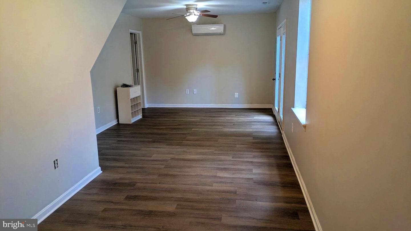 5860 Lilac Circle photo 24