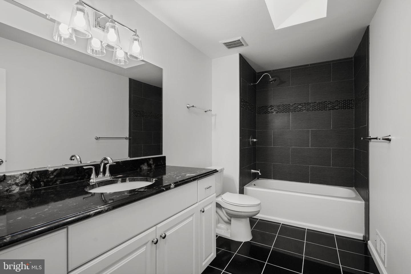 2310 Dalrymple Road photo 17