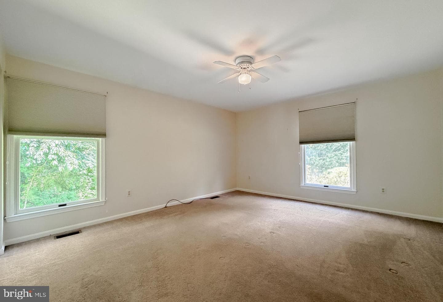 811 Cove Point Road photo 30