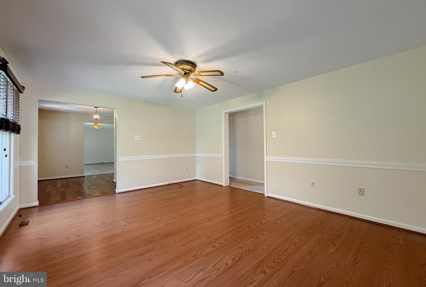 811 Cove Point Road photo 5