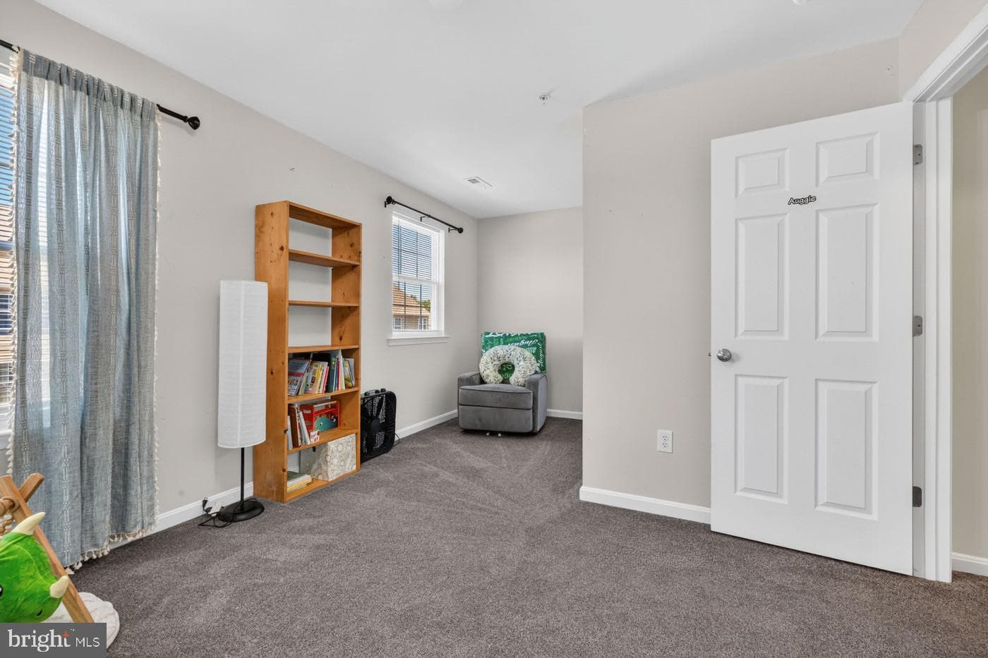 121 Polo Way photo 21