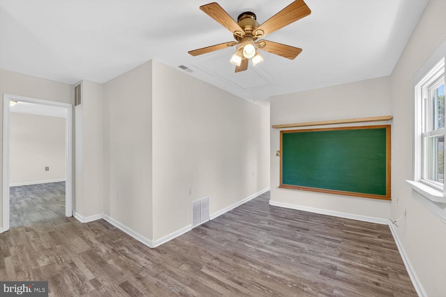 3907 3rd Street photo 36