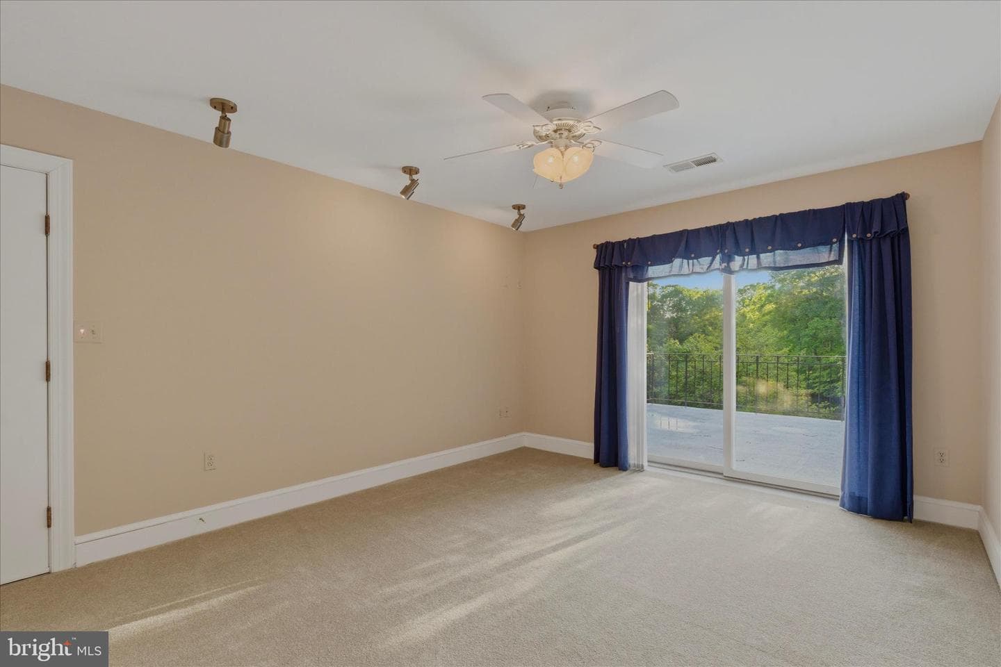 3901 Lakeside Ct photo 70