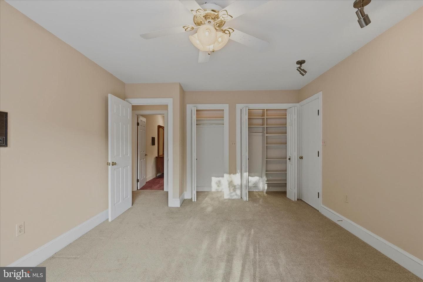 3901 Lakeside Ct photo 71