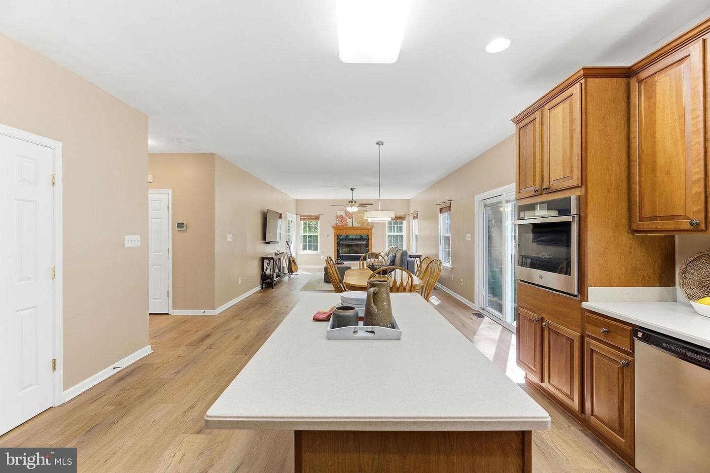 1824 Oriole Way photo 15