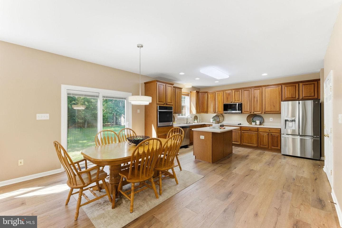 1824 Oriole Way photo 20