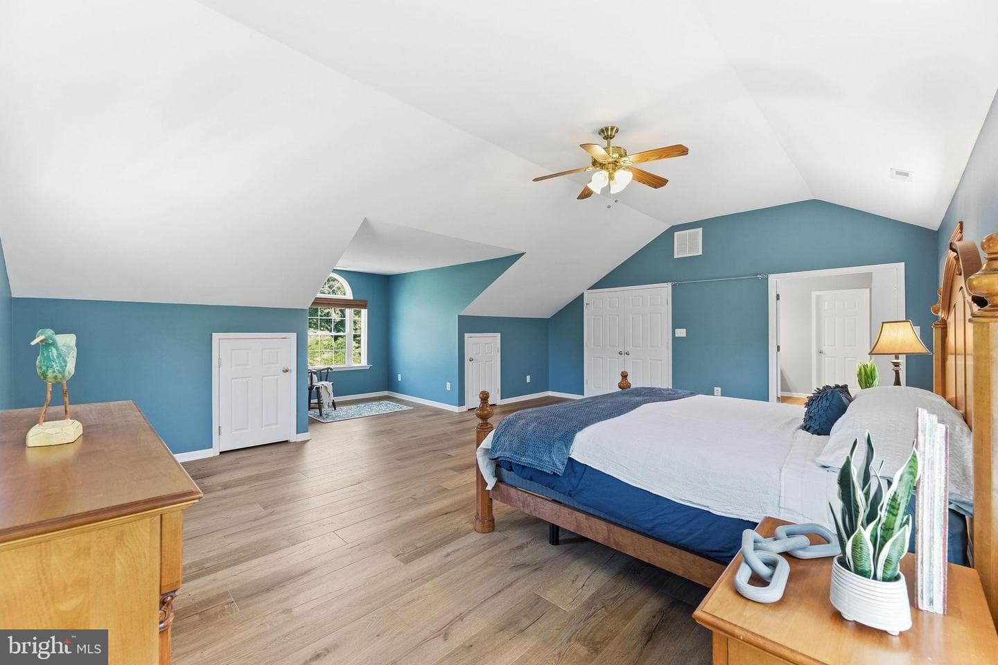 1824 Oriole Way photo 37
