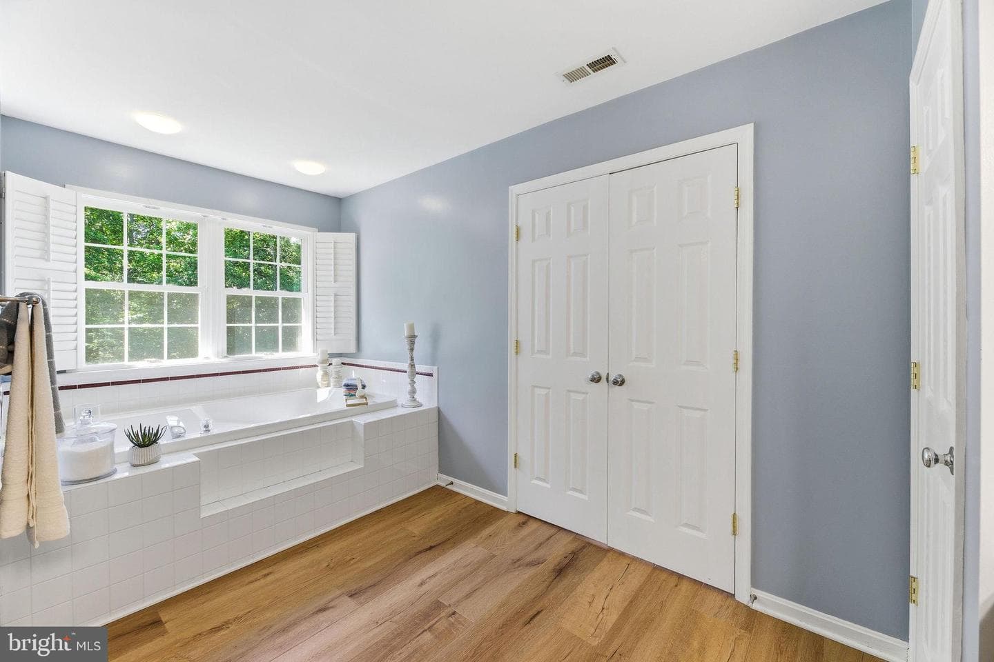 1824 Oriole Way photo 45