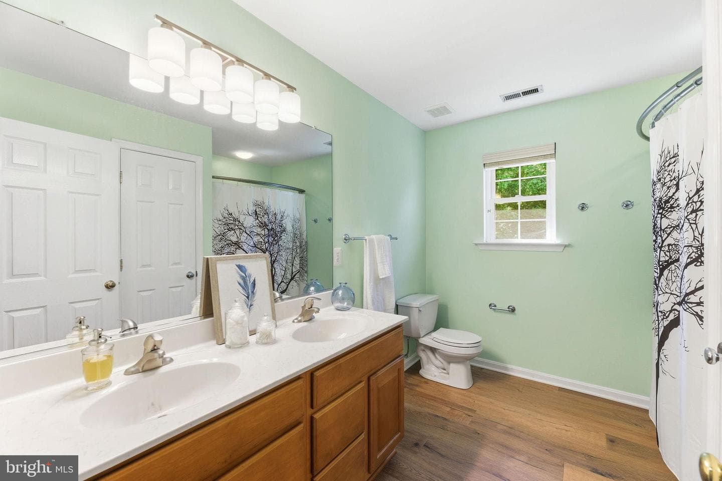 1824 Oriole Way photo 57
