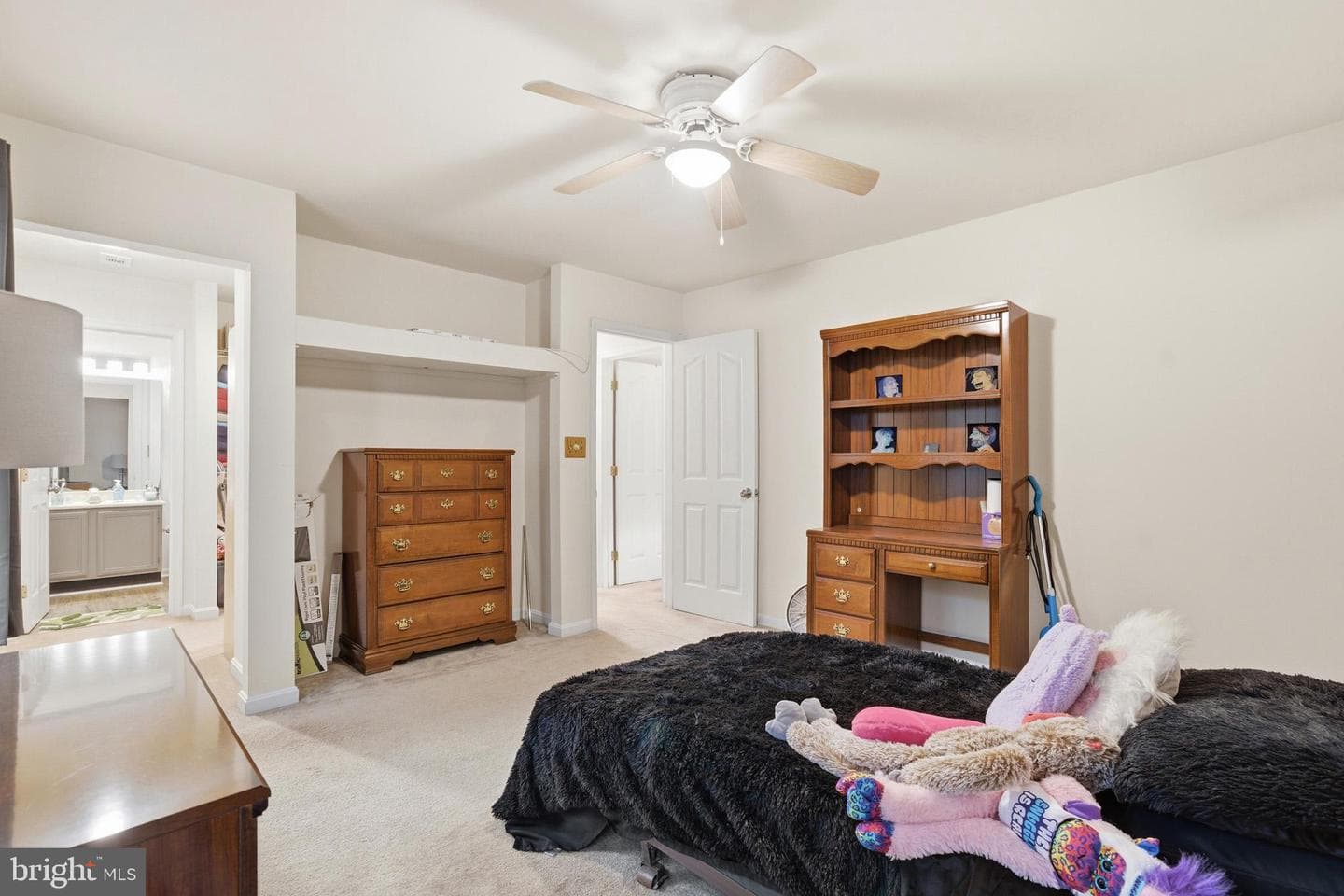 23 Gray Inn Court photo 40