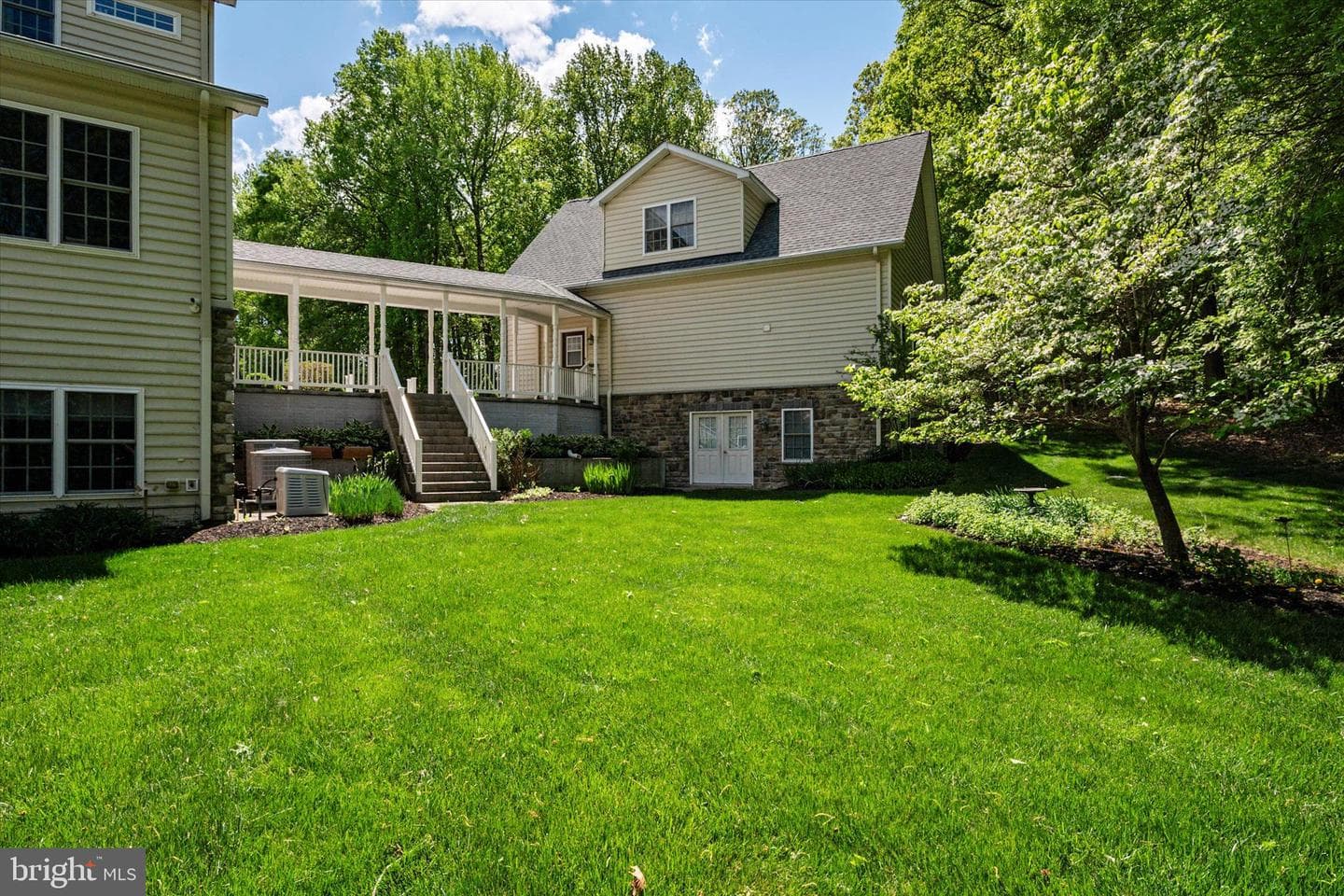 3740 Larkview Court photo 91