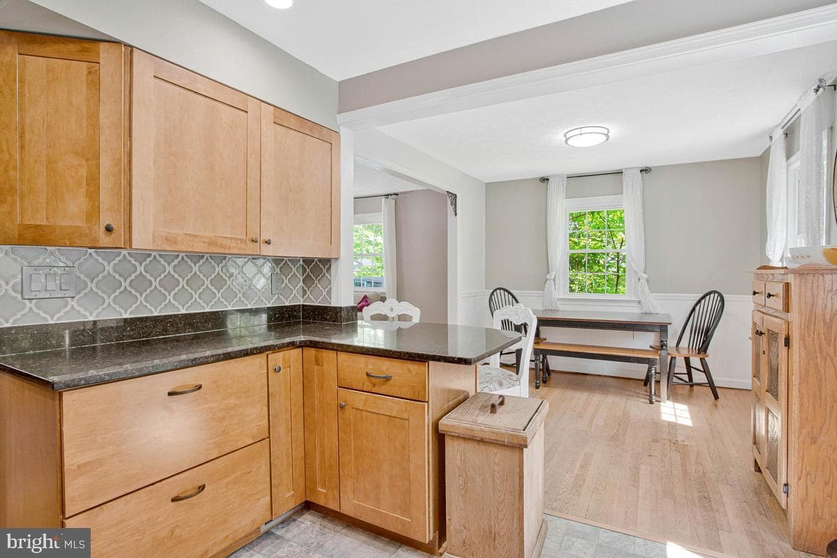 24 Robshire Manor Road photo 15