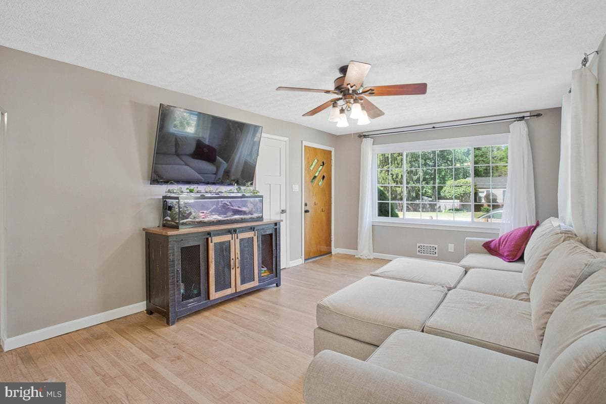 24 Robshire Manor Road photo 7