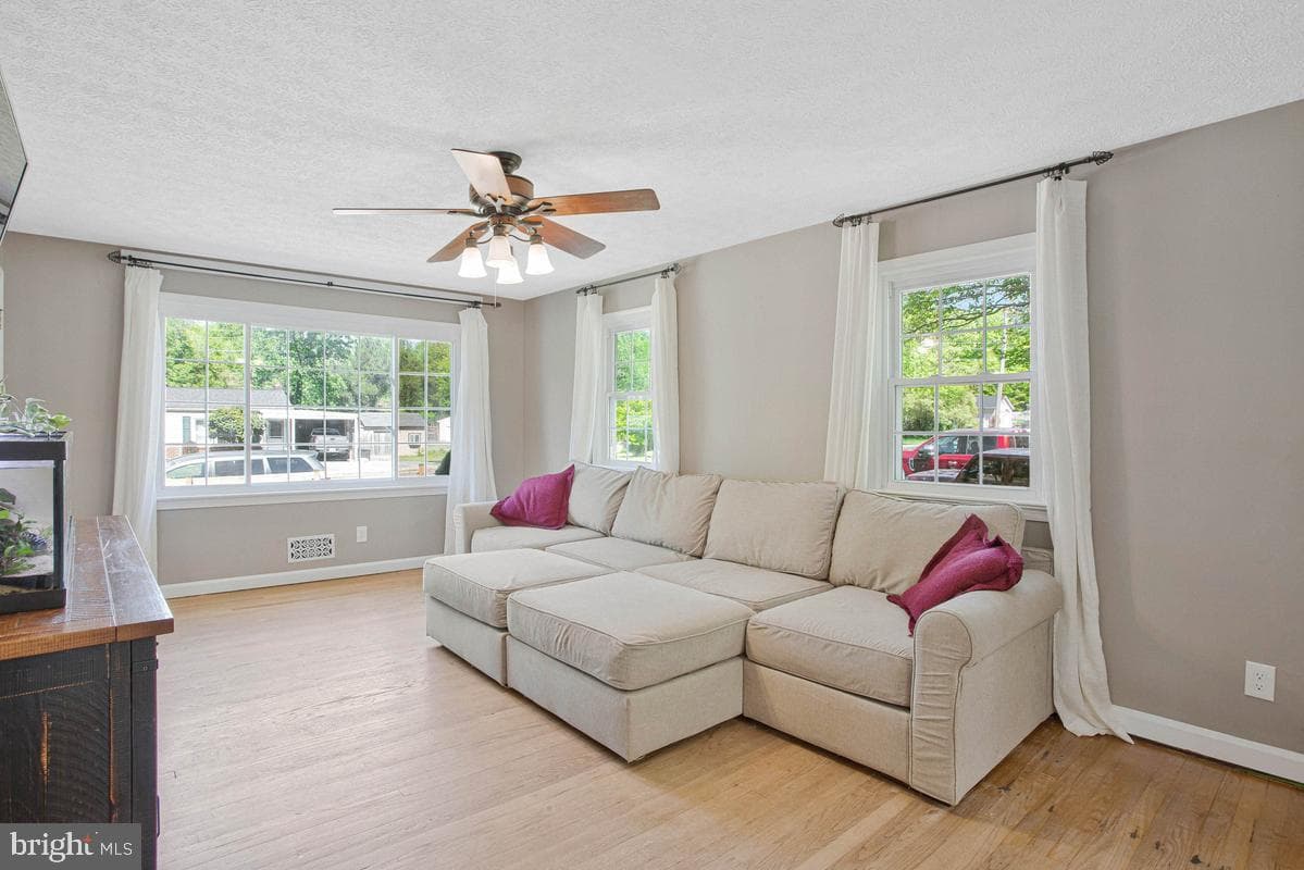 24 Robshire Manor Road photo 8