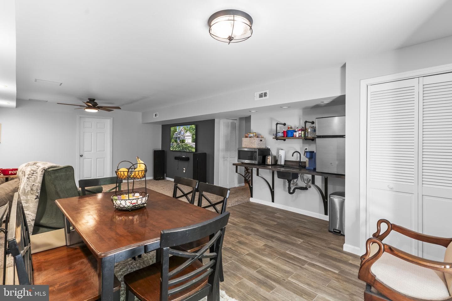 2037 Baythorne Road photo 34