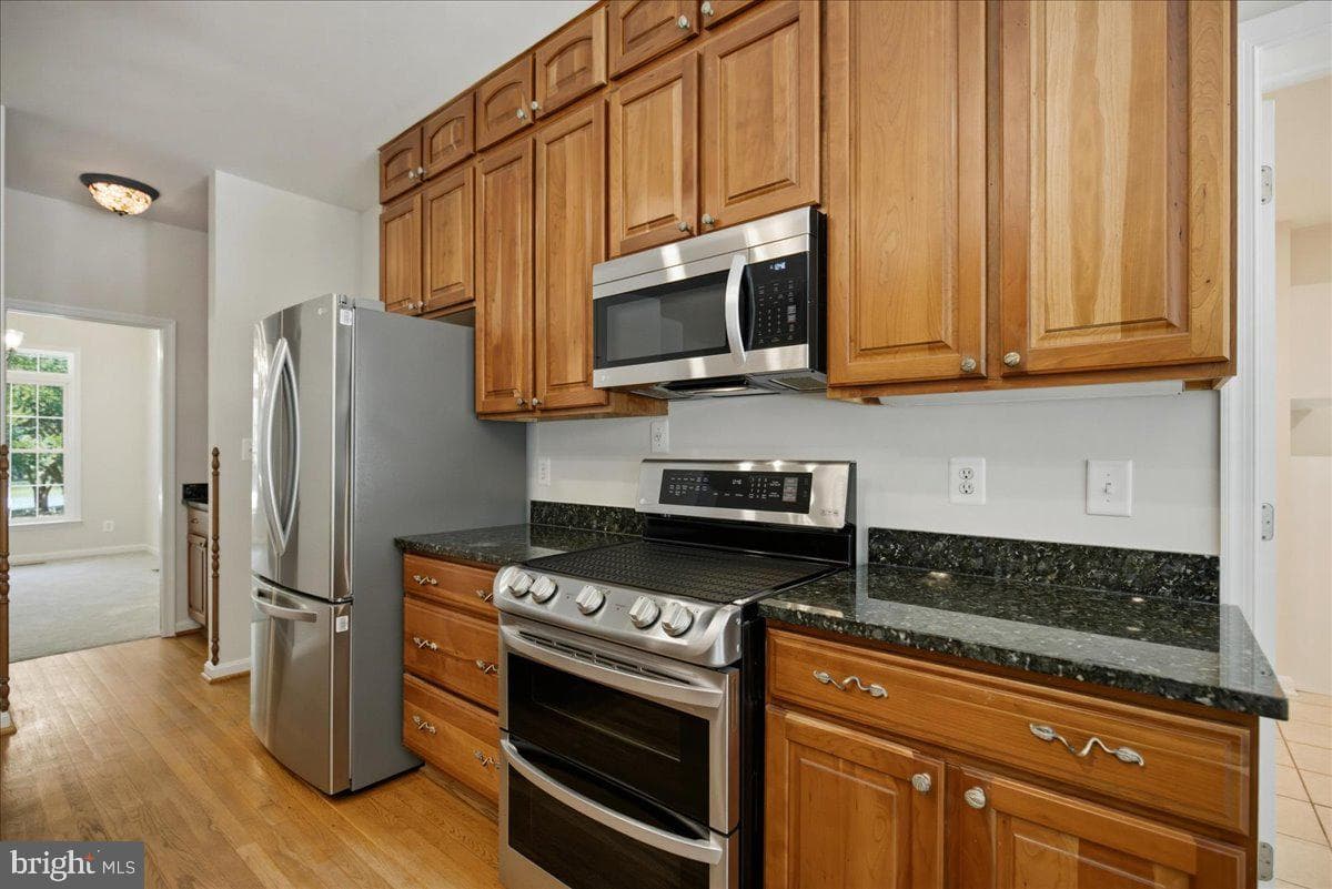 12033 Steven Lane photo 28