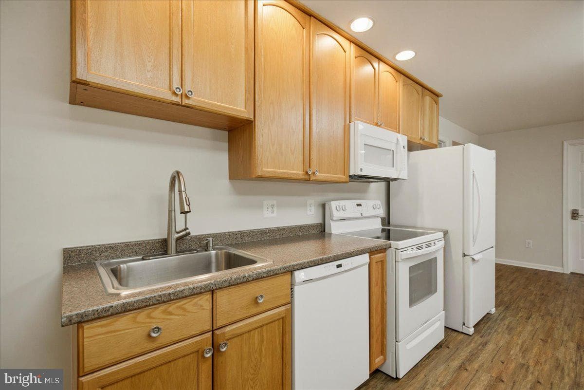 12033 Steven Lane photo 78