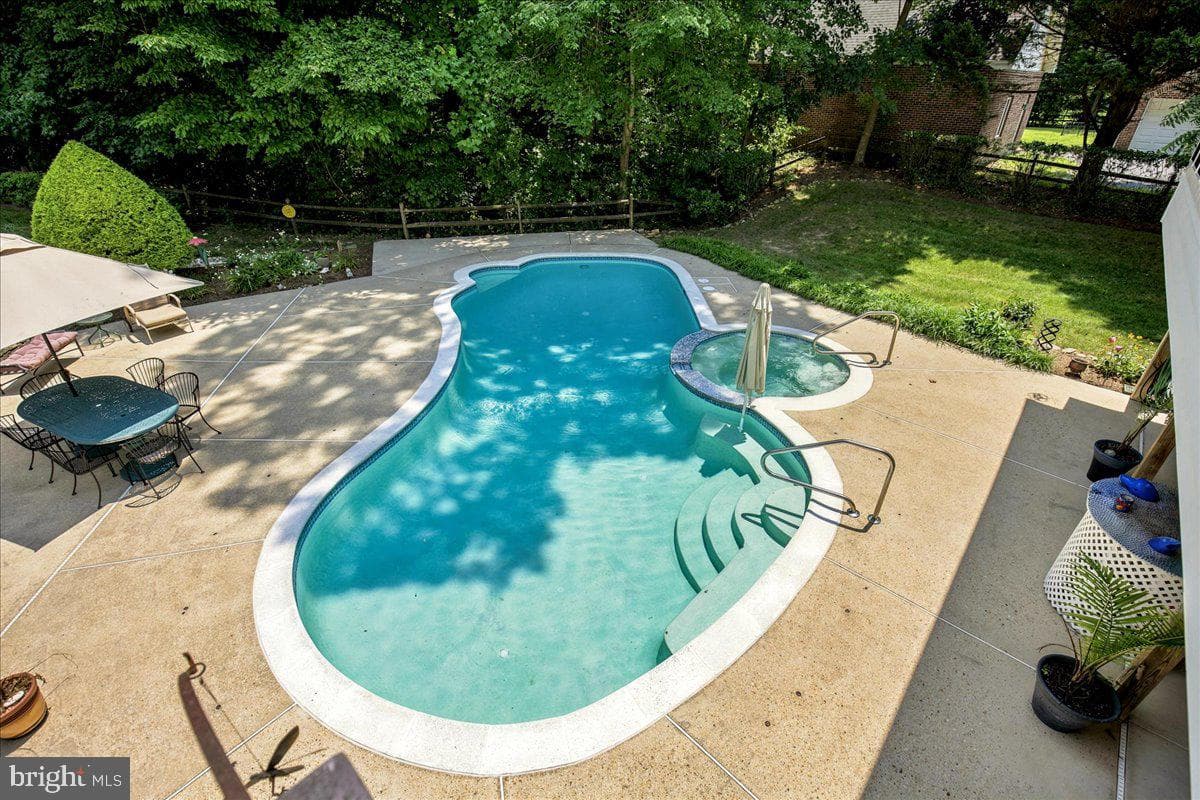 12033 Steven Lane photo 96