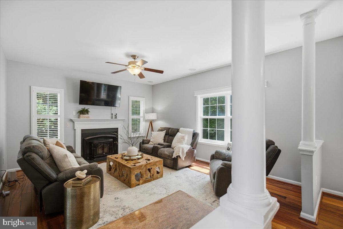 2424 Springbrook Court photo 21