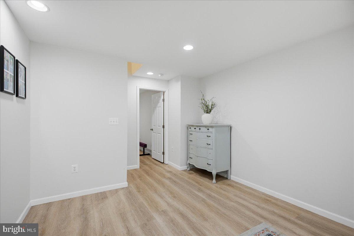 2424 Springbrook Court photo 80