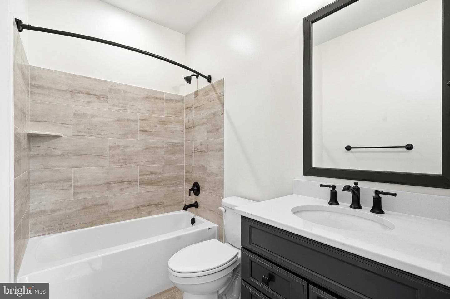985 Bounty Place photo 36