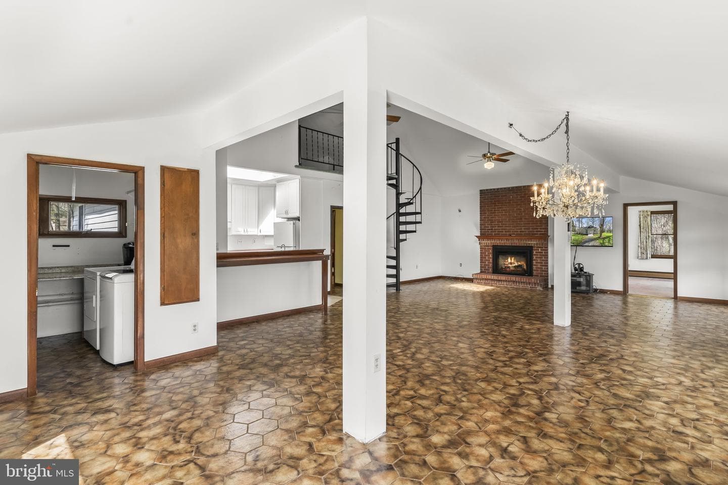 2237 Garrity Rd photo 33