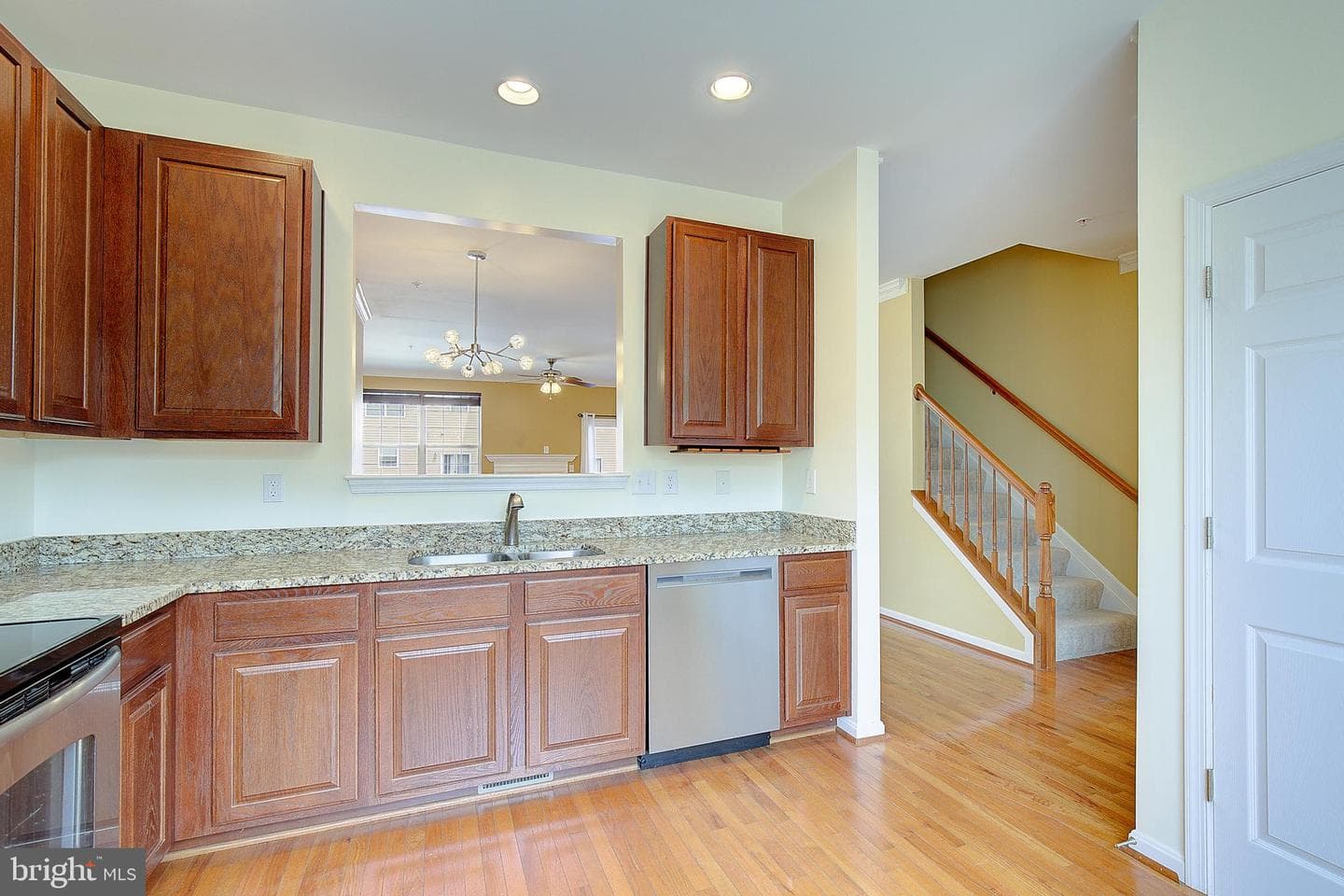 105 Polo Way photo 15