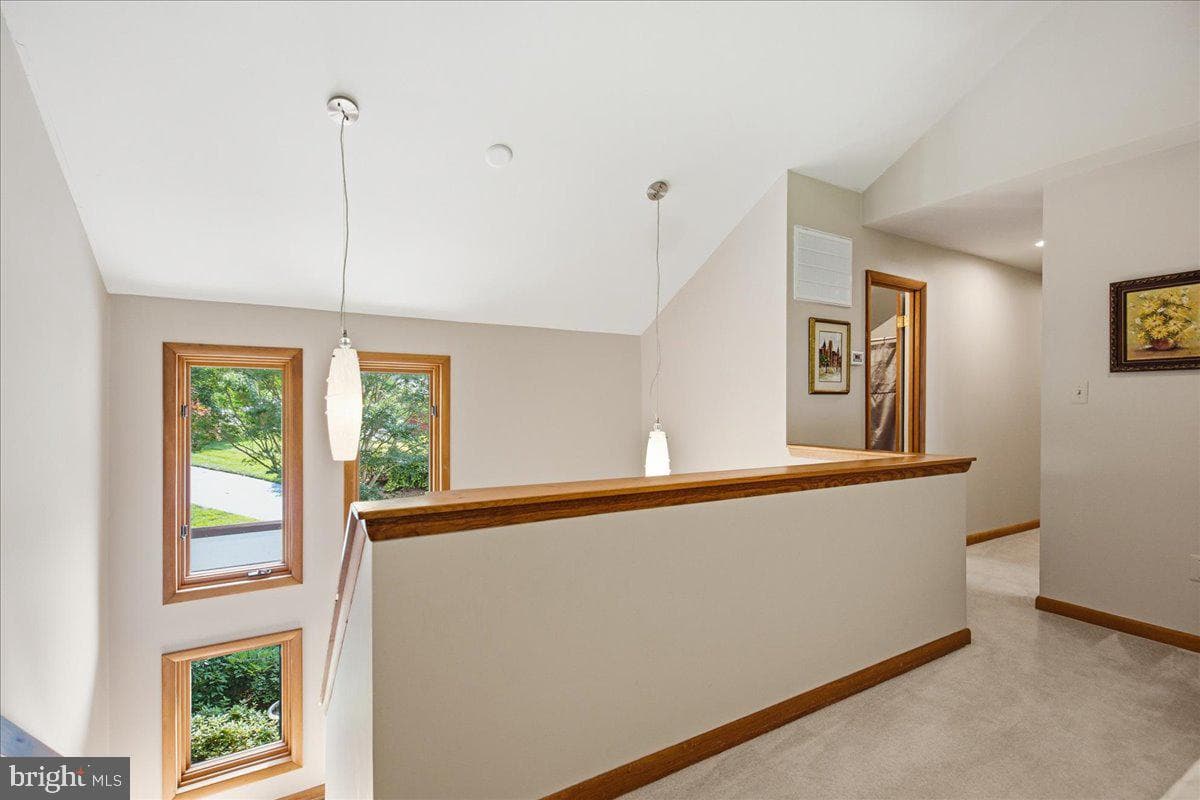 2400 Vern Road photo 52