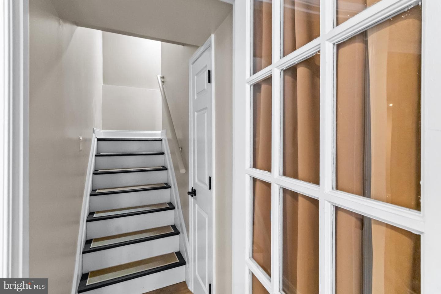 1525 Sharpes Court photo 39
