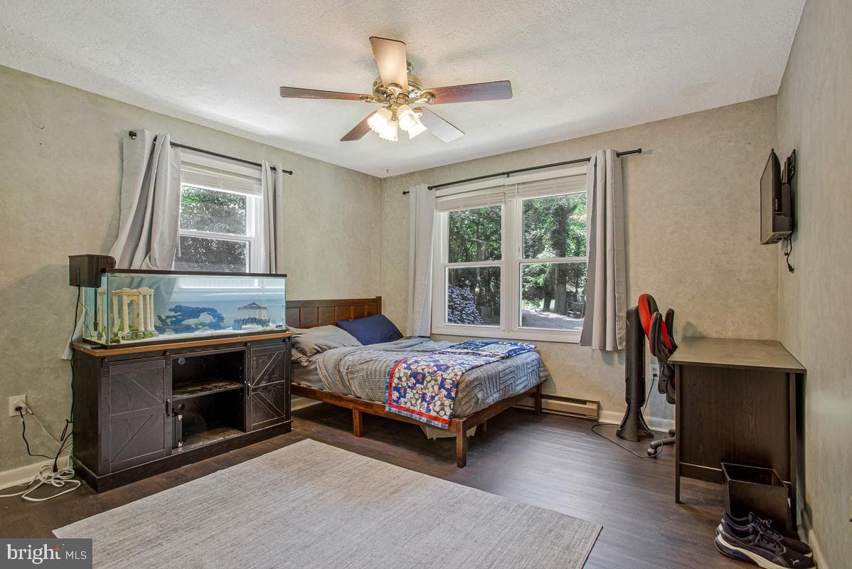 2811 Glasgow Way photo 13