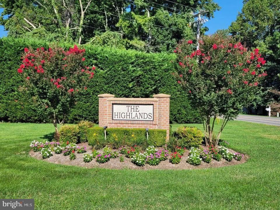 2811 Glasgow Way photo 36
