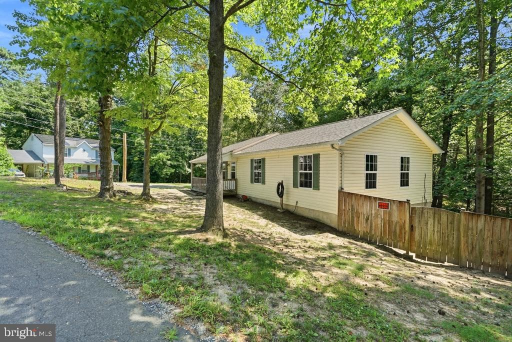 673 Grenada Lane photo 3